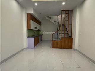 Nhà nguyễn công hoan, ngõ thông, ba gác tránh xe máy, dân xây giữ gìn mới, ở ngay 39m2*5t nhỉnh 7tỷ