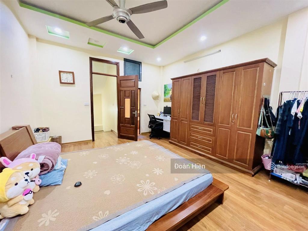 Mặt ngõ đào tấn, 1p ô tô tránh, ngõ thông kinh doanh, sân xe riêng, không qh, sổ cc, tặng nt, 48m2