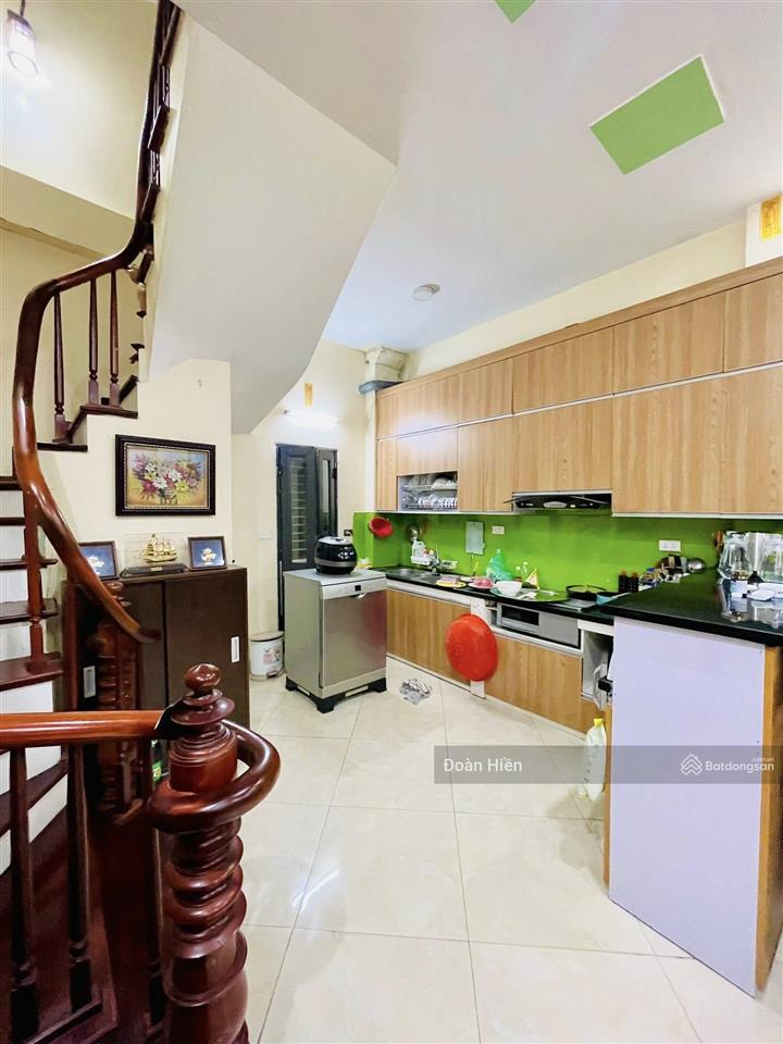 Mặt ngõ đào tấn, 1p ô tô tránh, ngõ thông kinh doanh, sân xe riêng, không qh, sổ cc, tặng nt, 48m2