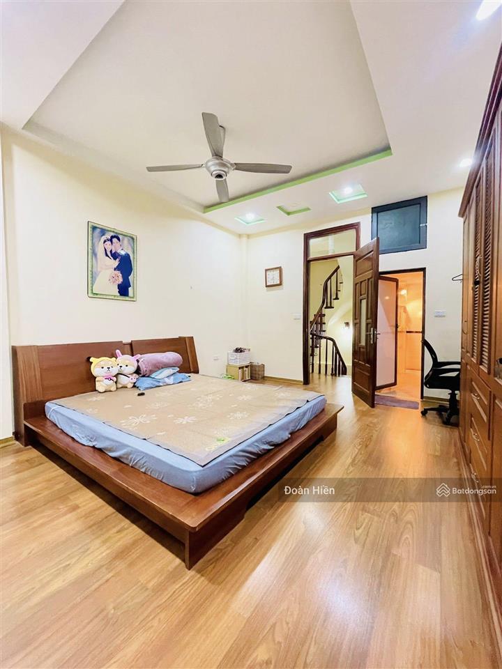 Mặt ngõ đào tấn, 1p ô tô tránh, ngõ thông kinh doanh, sân xe riêng, không qh, sổ cc, tặng nt, 48m2