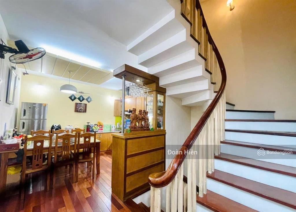 Vip ba đình! mặt ngõ đào tấn, 1p ô tô tránh, ngõ thông kinh doanh, sân xe riêng, ở/cho thuê 48m2