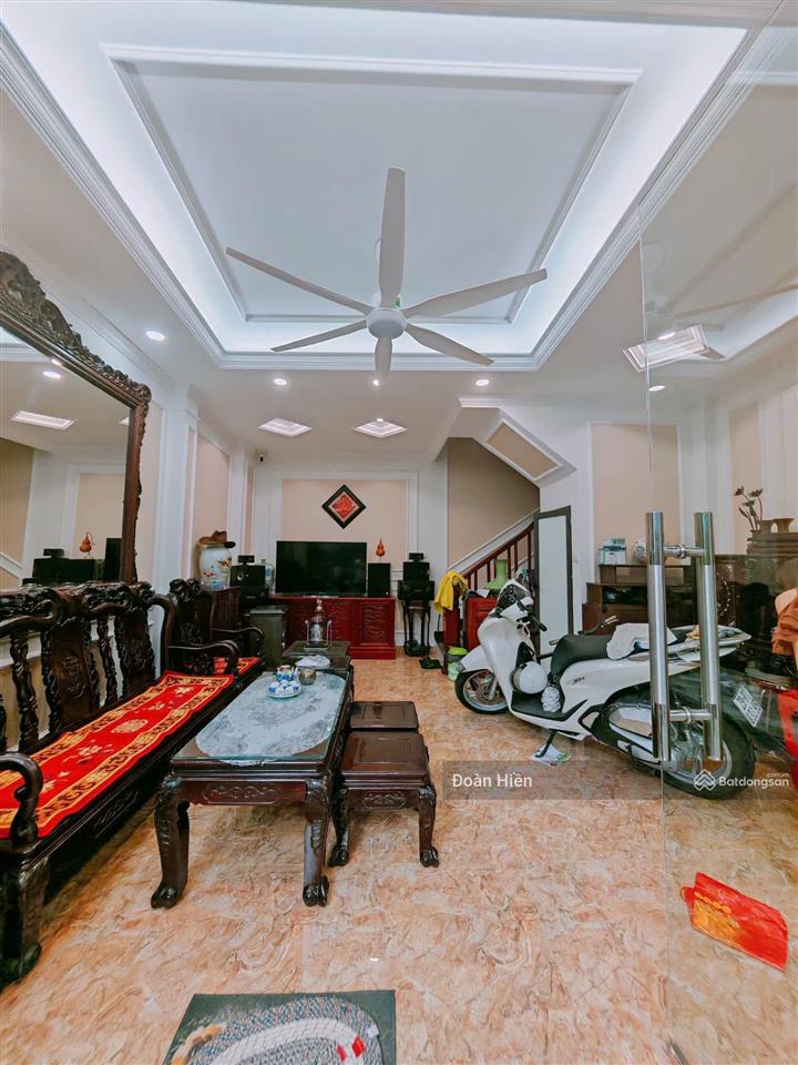 Nhà hoàng hoa thám, 55m2, ngõ thông , ô tô đỗ 50m, mặt tiền gần 6m, ô chờ tm, 9 pnkk, ở/cho thuê