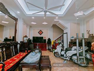 Nhà hoàng hoa thám, 55m2, ngõ thông , ô tô đỗ 50m, mặt tiền gần 6m, ô chờ tm, 9 pnkk, ở/cho thuê