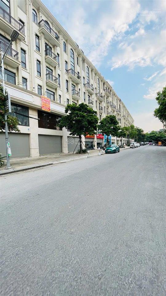Bán nhà văn quán, hà đông mặt phố kinh doanh ô tô vào nhà dt 47 m2, 4.5m mt, giá chỉ 13.7 tỷ