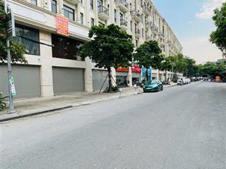 Bán nhà văn quán, hà đông mặt phố kinh doanh ô tô vào nhà dt 47 m2, 4.5m mt, giá chỉ 13.7 tỷ