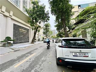 Bán nhà trung văn phùng khoang cách 10m ra ô tô tránh, nhà đẹp valy về ở ngay dt 45m2 x 4m mt