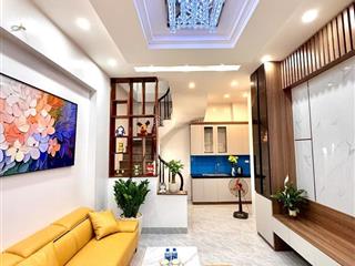 Hiếm! bán nhà ở ngay khương trung 31m 5 tầng, ngõ thông, ô tô lùi cửa, giá 7.1 tỷ.  0339 495 ***