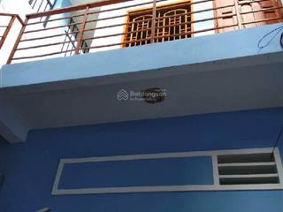 Nhà phan văn trị bình thạnh 65 m2  7 pn. xe hơi tới cửa chỉ 5.3 tỉ. đang cho thuê 300 tr/ năm