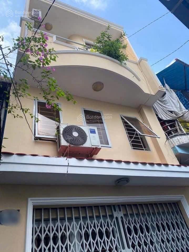 Bình thạnh chợ bà chiểu 35m2 4 tầng btct 5 pn chỉ 4.95 t chủ bá.n nhanh vị trí đẹp sât quận