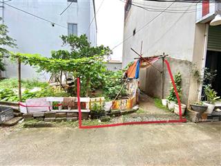 Bán đất yên nghĩachỉ nhỉnh 3 tỷô tô 7 chỗ đỗ cửangủ trong đấtdt 40m, mt 4m vuông vắn