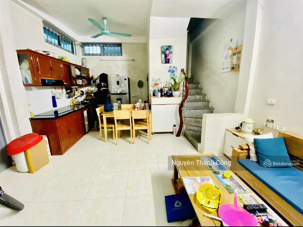 Chủ cần bán gấp nhà kim giang, hoàng mai, ngõ nông, lô góc 2 thoáng, gần ô tô, mt rộng, hơn 6 tỷ