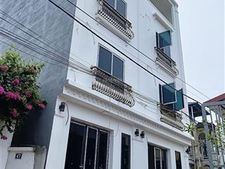 Nhà mới 4tầng*33m2, ôtô tránh đỗ, gần chợ, trường học, ngay cuối p. yên nghĩa, 10p ra bx yênnghĩa