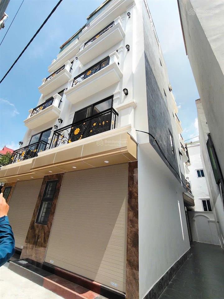 Bán 10căn nhà mới tại đồngmai4,5tầng*dt35m, 37m 45m giá chỉ từ3,7tỷ, ôtô đỗ, ngay chợ, bx yênnghĩa