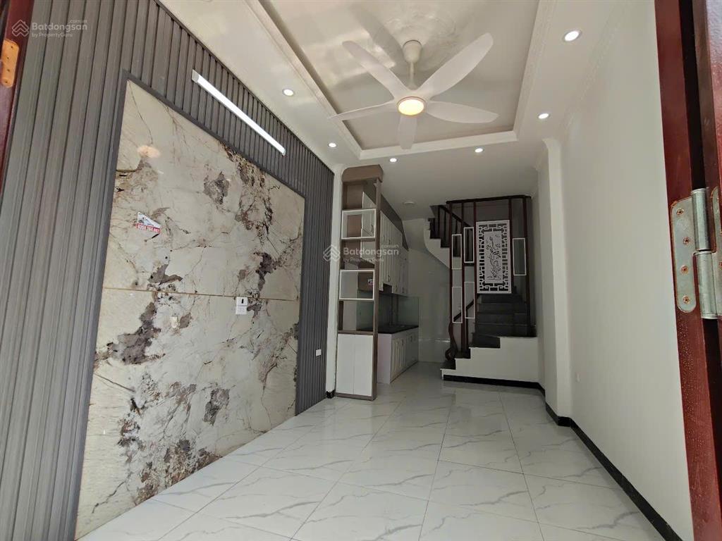 Bán 10căn nhà mới tại đồngmai4,5tầng*dt35m, 37m 45m giá chỉ từ3,7tỷ, ôtô đỗ, ngay chợ, bx yênnghĩa