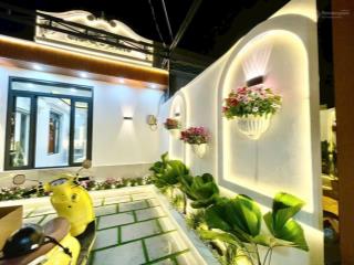 Bán nhà sân vườn hồ cá koi không gian thiền ngay trung tâm