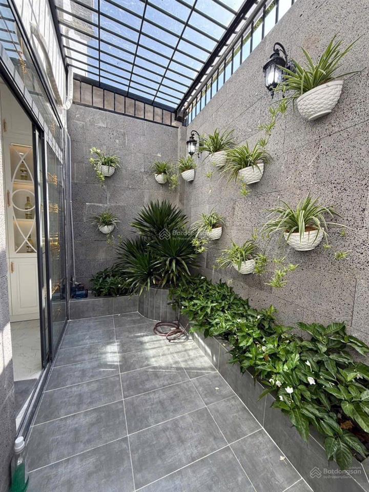 Nhà mới xâykhu tái định cư  p.phú mỹ quận 7. cách phú mỹ hưng 500m.