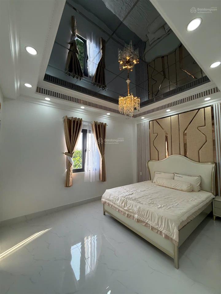 Nhà mới xâykhu tái định cư  p.phú mỹ quận 7. cách phú mỹ hưng 500m.