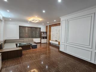 Bán nhà liền kề sát chợ văn la 55m2, 5tầng, giá 15.9tỷ