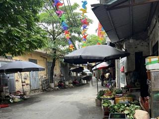 Bán nhà vạn phúc, 30m2 dân xây, chủ chào quanh 200tr/m2, gần phố, hai thoáng