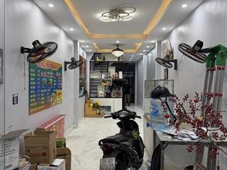 Bán nhà mặt phố 8,9 tỷ, 53 m2 tại bắc cầu, ngọc thụy, long biên, hà nội
