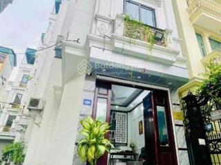 Bán gấp nhà liên mạc, ô tô đỗ cửa, lô góc, sát hồ điều hòa, 35m2x5t, nhỉnh 5 tỷ