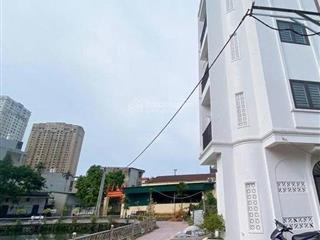 Bán nhà nam từ liêm, view hồ, ô tô, 2 mặt ngõ, thang máy, gần 40m2x6t, nội thất, view thoáng