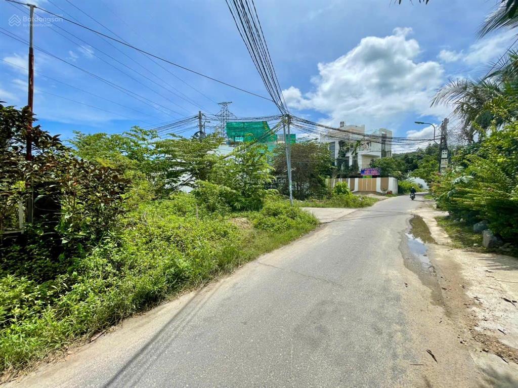 Bán lô đất đẹp góc 2 mặt tiền đường liên xã  thôn vĩnh điềm thượng  phường tây nha trang