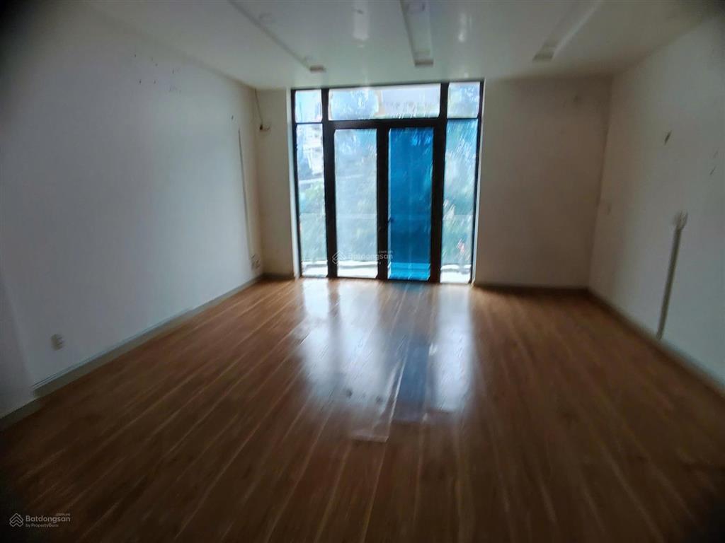 Cho thuê văn phòng đường phổ quang phường 2 tân bình 30m2 giá 6tr/tháng chính chủ