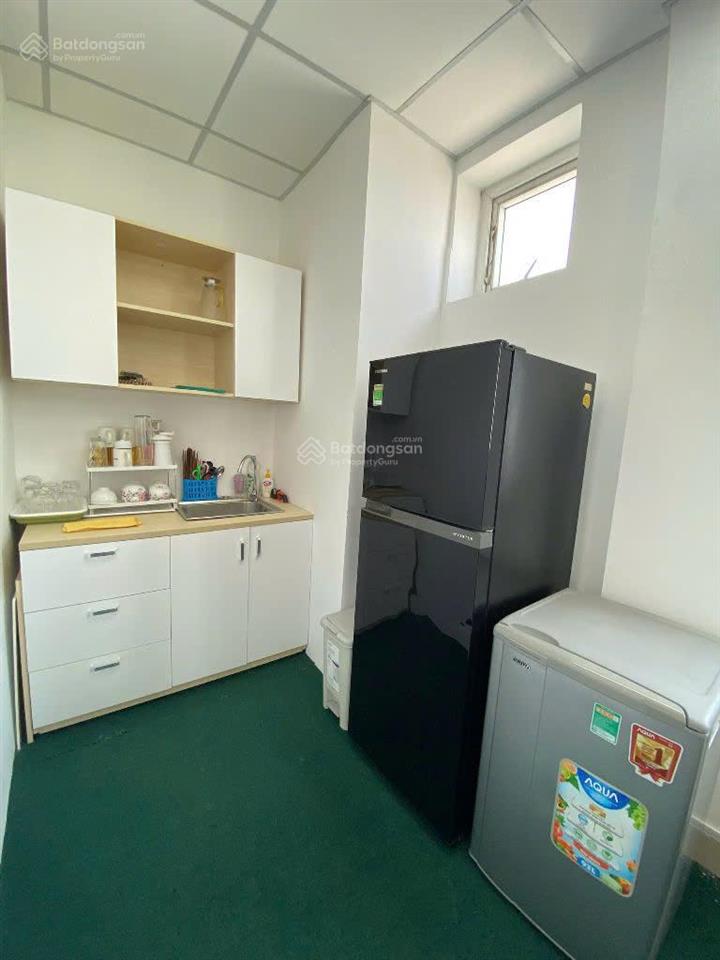 Cho thuê văn phòng mặt tiền đường nguyễn văn trỗi phường 10 quận phú nhuận 140m2 28tr/tháng free xe