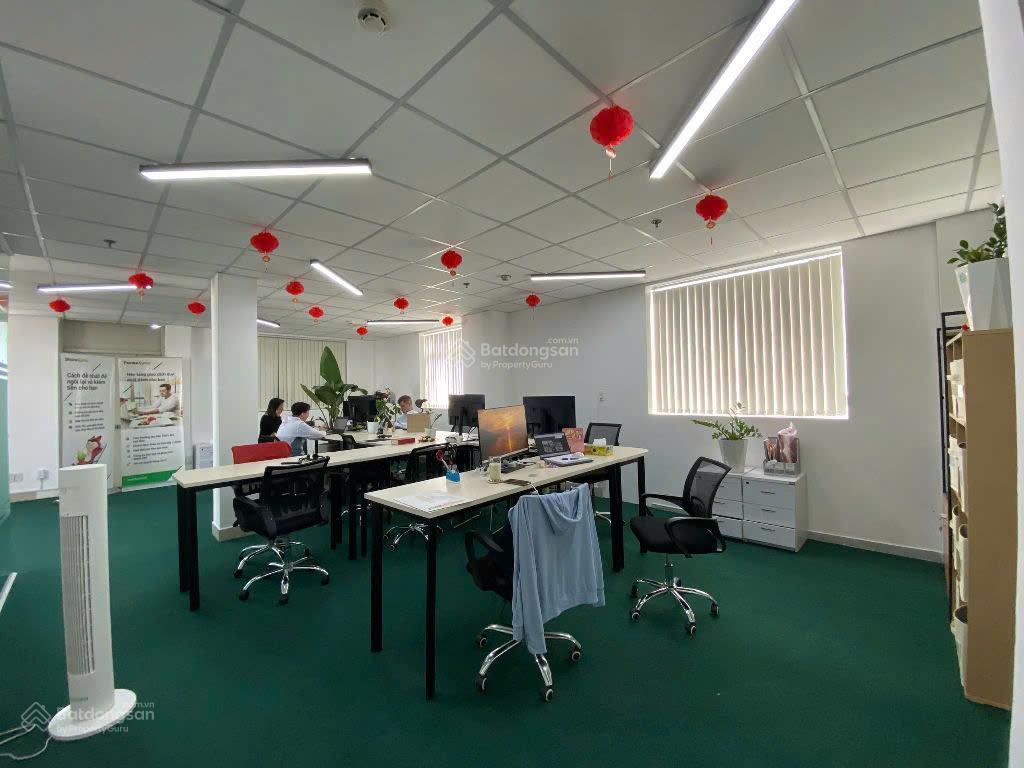 Cho thuê văn phòng mặt tiền đường nguyễn văn trỗi phường 10 quận phú nhuận 140m2 28tr/tháng free xe