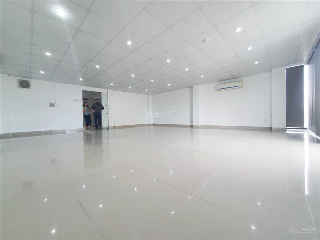 Văn phòng gần ga tân cảng điện biên phủ p.25, quận bình thạnh, dt 140m2 giá 25tr/tháng đã phí qlý