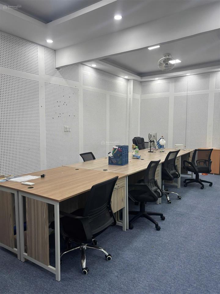 Cho thuê văn phòng full nội thất 80m2 ung văn khiêm phường 25 bình thạnh giá 18tr/tháng