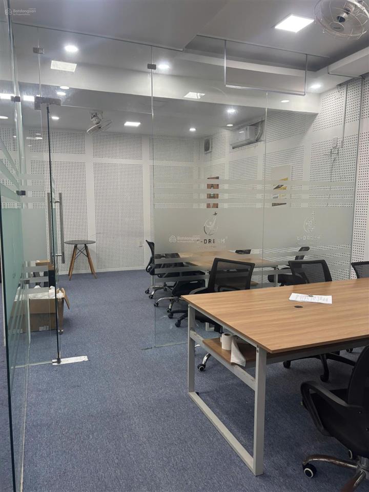 Cho thuê văn phòng full nội thất 80m2 ung văn khiêm phường 25 bình thạnh giá 18tr/tháng