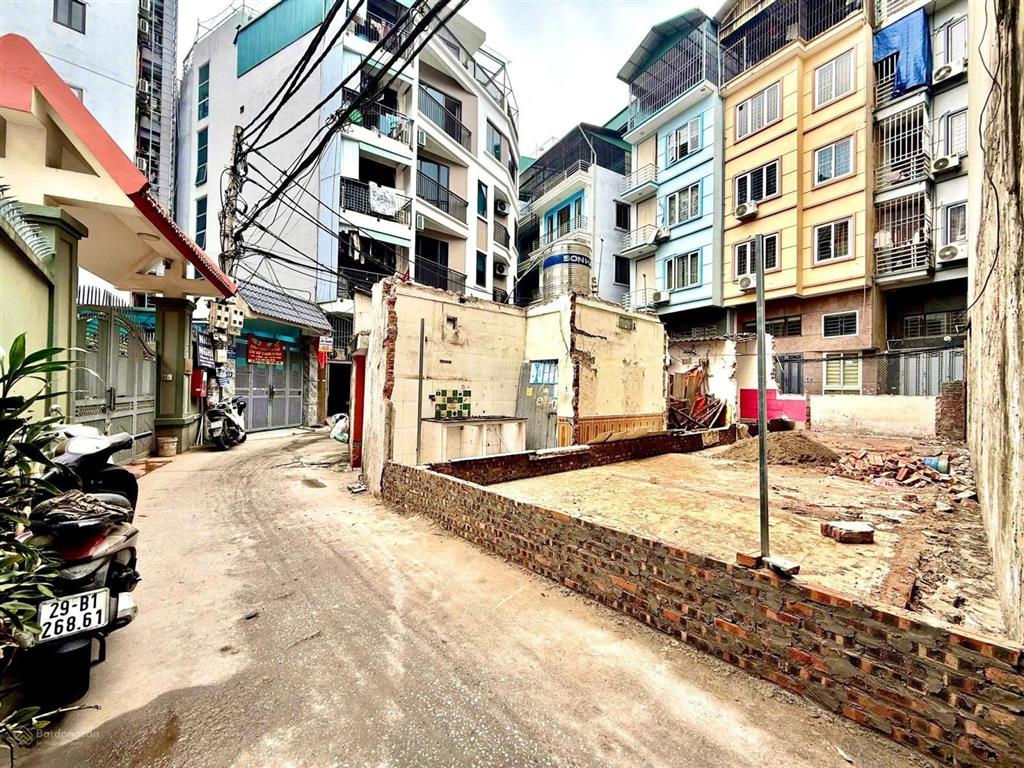 Em cần bán mảnh đất kim giang  70,4m2  16,8 tỷ, phù hợp xây chung cư mini