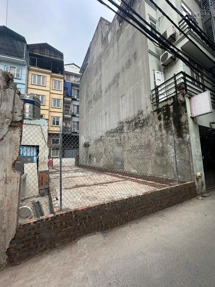 Em cần bán mảnh đất kim giang  70,4m2  16,8 tỷ, phù hợp xây chung cư mini