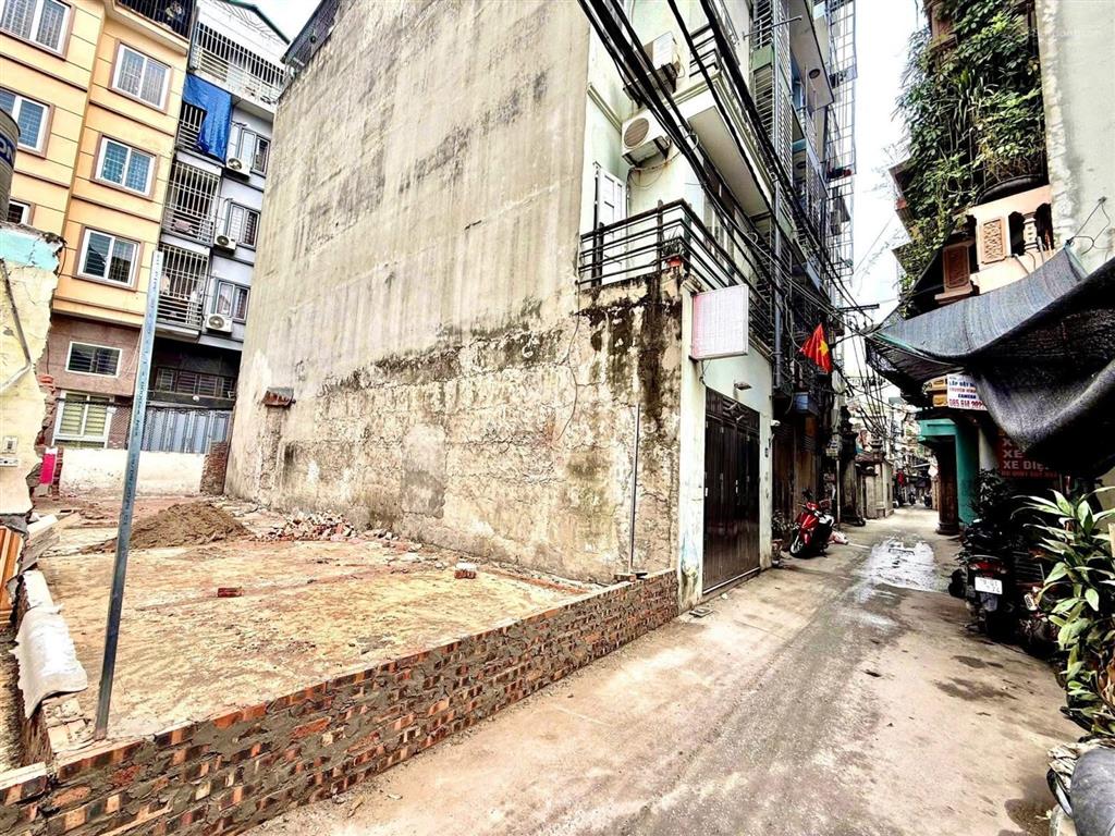 Em cần bán mảnh đất kim giang  70,4m2  16,8 tỷ, phù hợp xây chung cư mini