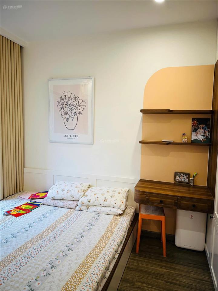 Chính chủ bán căn 2pn 55m2 tầng 2205 tòa sa3 vinhomes smart.giá 4.6 tỷ bao phí