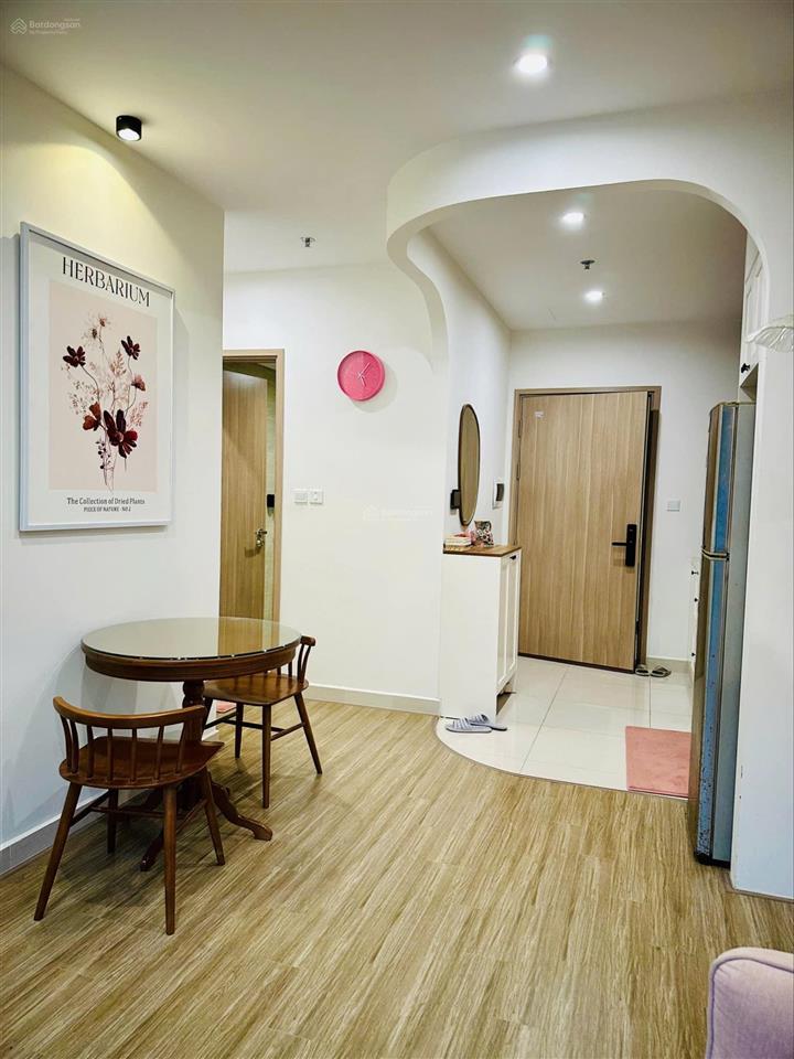 Chính chủ bán căn 2pn 55m2 tầng 2205 tòa sa3 vinhomes smart.giá 4.6 tỷ bao phí