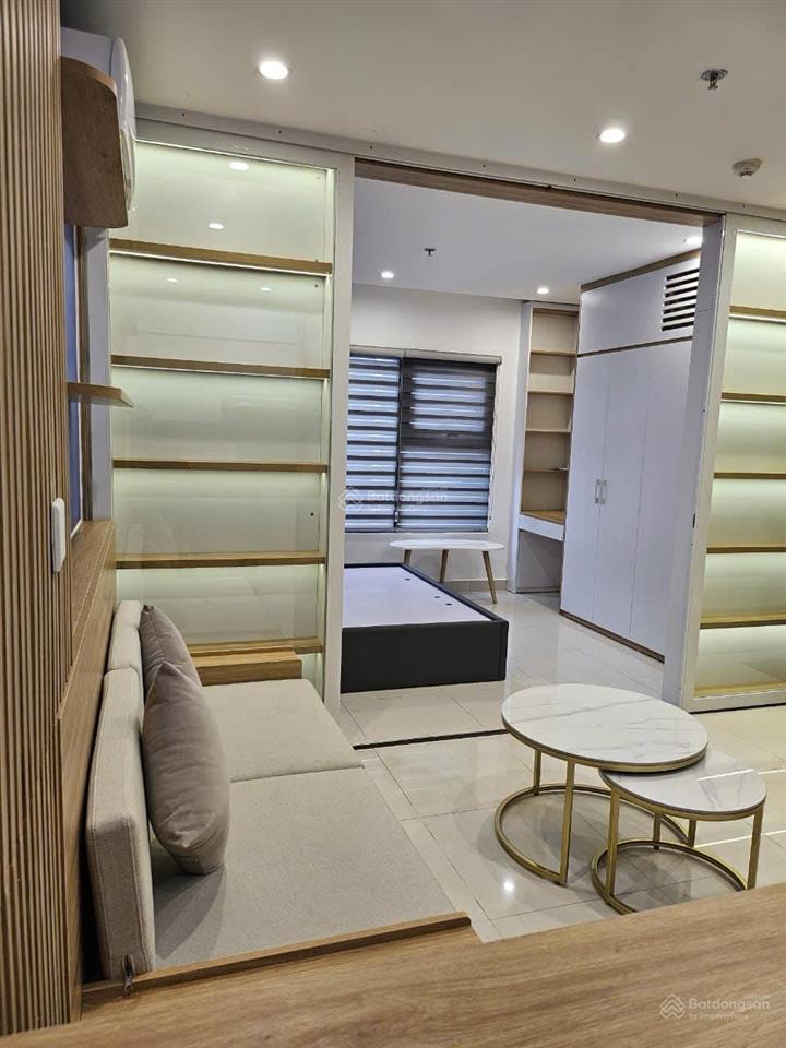 Chính chủ bán căn studio 36m2 tầng 23 s201 vinhomes smart city tây mỗ. giá 2 tỷ 3 bao phí