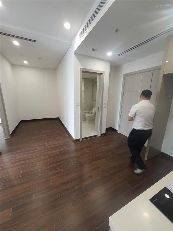 Chính chủ bán căn 1+42.8m2 tầng 12 tòa c masteri tây mỗ.giá 4.1 tỷ bao phí