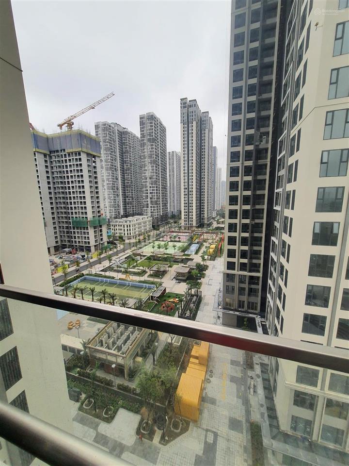 Chính chủ bán căn 1+42.8m2 tầng 12 tòa c masteri tây mỗ.giá 4.1 tỷ bao phí