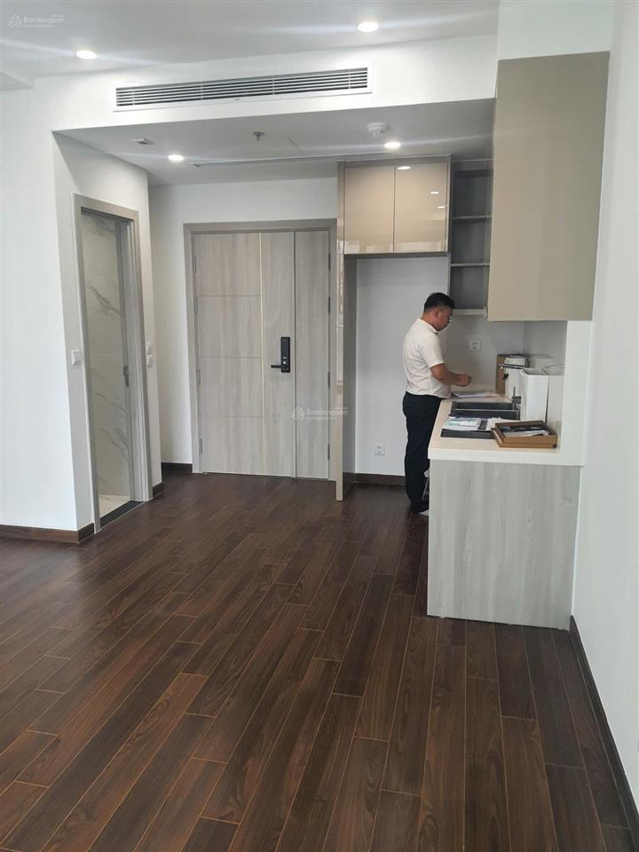 Chính chủ bán căn 1+42.8m2 tầng 12 tòa c masteri tây mỗ.giá 4.1 tỷ bao phí