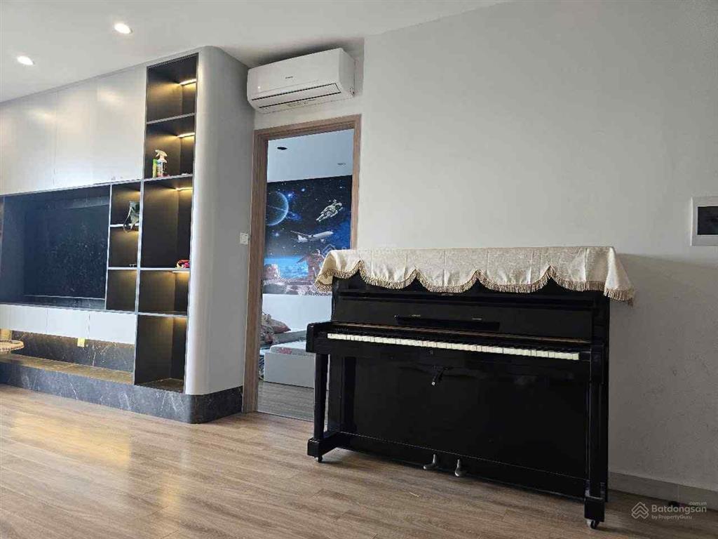 Chính chủ bán căn 3pn 94m2 tầng 0805 tòa s403. giá 7.6tỷ bao phí tỷ vinhomes smart city tây mỗ