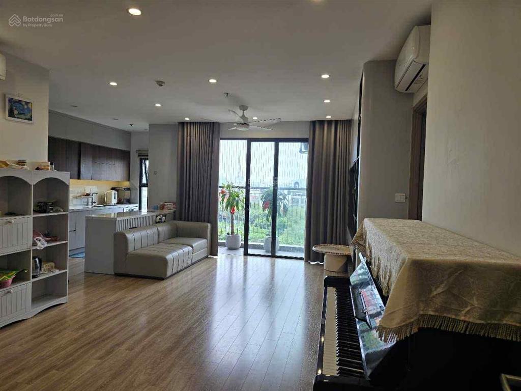 Chính chủ bán căn 3pn 94m2 tầng 0805 tòa s403. giá 7.6tỷ bao phí tỷ vinhomes smart city tây mỗ