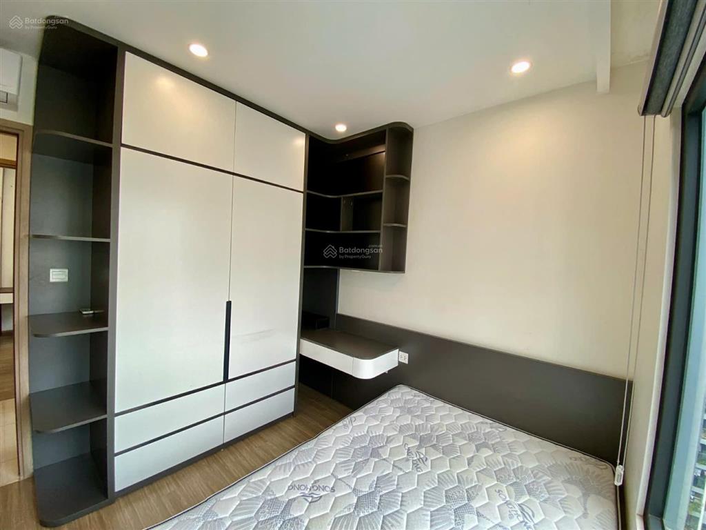 Chính chủ bán căn 2pn + 64m² tầng 2601 tòa gs2 vinhomes smart city. giá 4.4 tỷ bao phí.