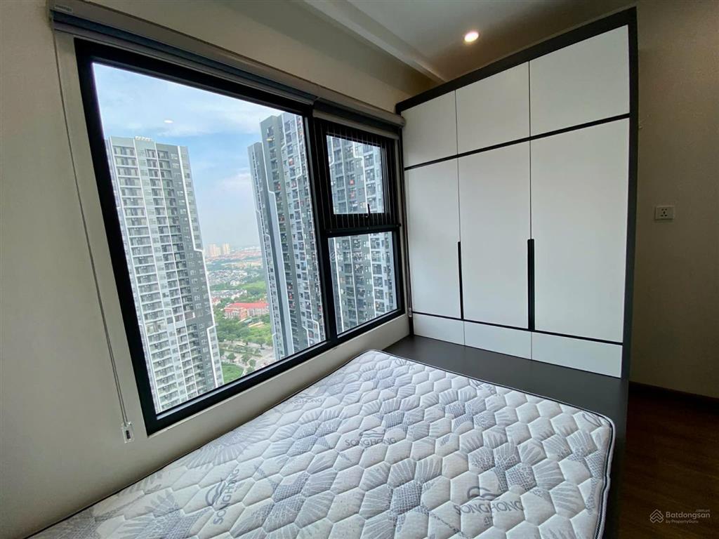 Chính chủ bán căn 2pn + 64m² tầng 2601 tòa gs2 vinhomes smart city. giá 4.4 tỷ bao phí.
