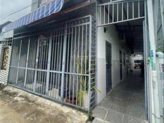 Hot! bán dãy trọ ngay khu công nghiệp mỹ phước 3, dt 300m2, 8 phòng 1 kiot thu nhập hơn 15tr/tháng