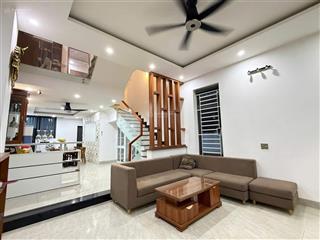 Nhà bán đường lý thái tổ , phường 1 , quận 10 shr diện tích 84m2 , nhà trống kẹt vốn bán gấp