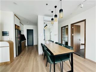 Cho thuê căn góc view đẹp 3pn siêu rộng 90m2 full nội thất thiết kế, sát q. 1, q. 2