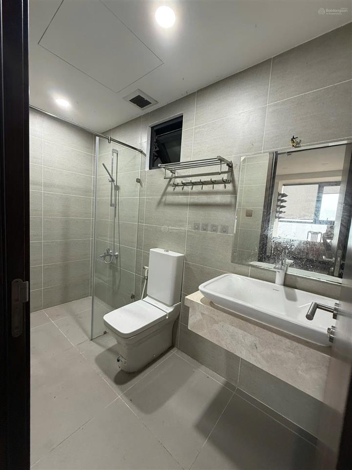 Cho thuê căn hộ khu cao cấp 2pn 77m2, đi q. 1 chỉ 5p, nhà mới, đầy đủ tiện ích